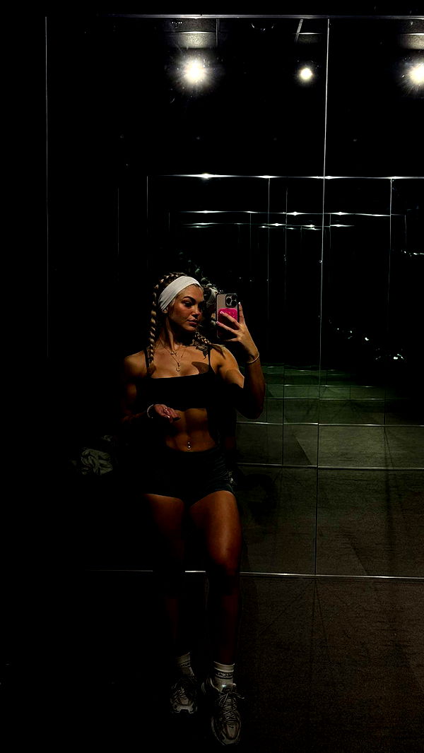 abigailwhhitee image ~ Altpins