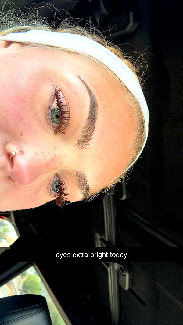 abigailwhhitee image ~ Altpins