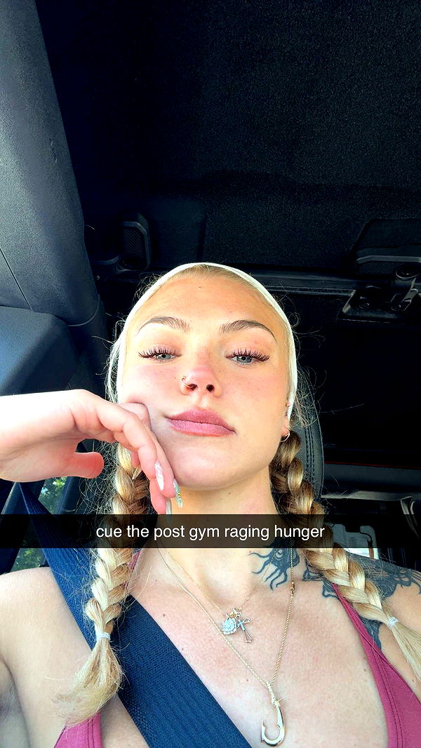 abigailwhhitee image ~ Altpins