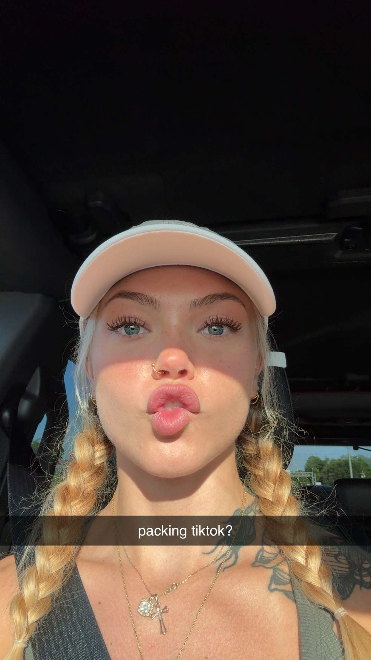 abigailwhhitee snapchat image archive image