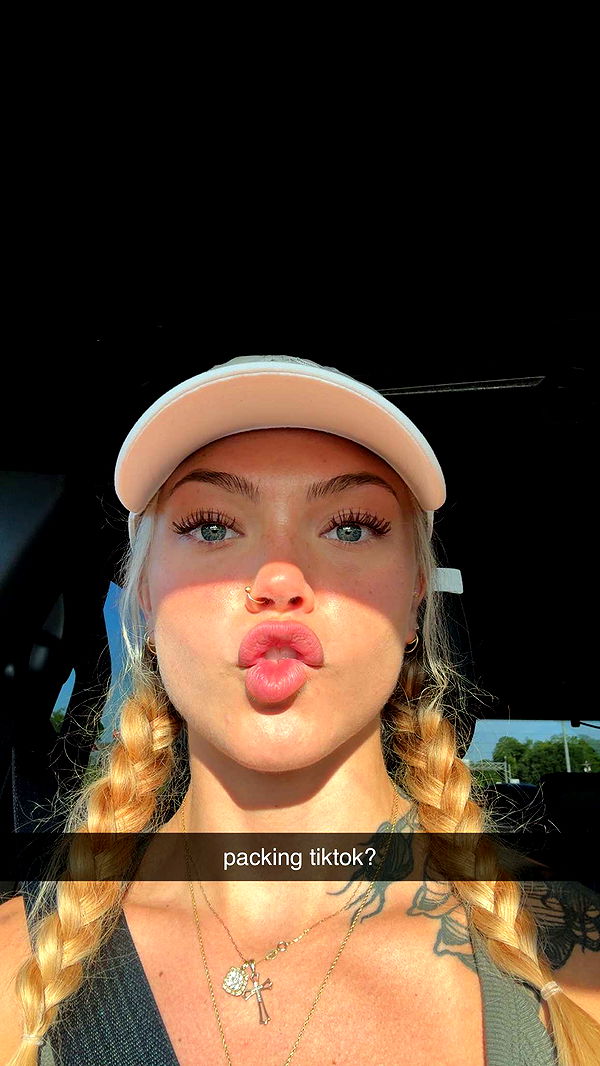 abigailwhhitee image ~ Altpins