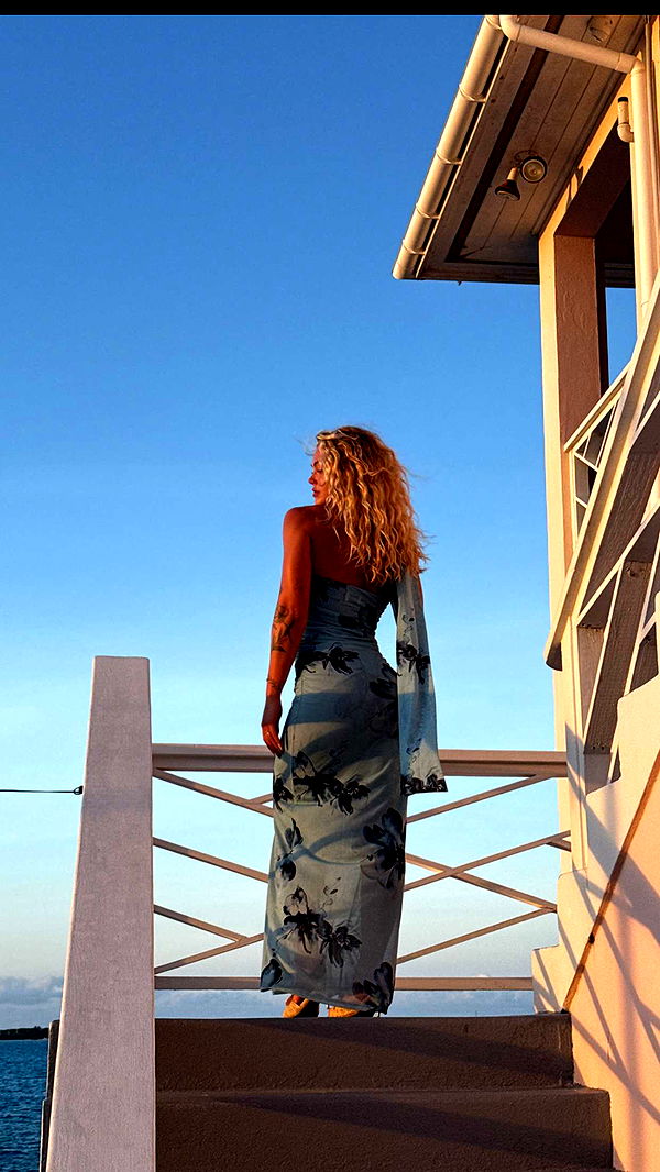 abigailwhhitee image ~ Altpins