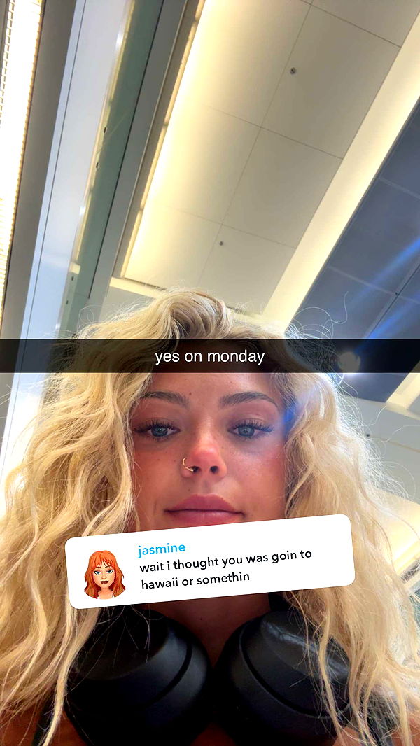 abigailwhhitee image ~ Altpins