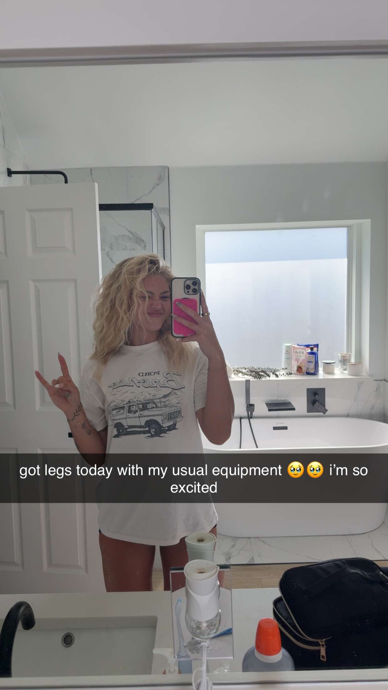 abigailwhhitee snapchat image archive image