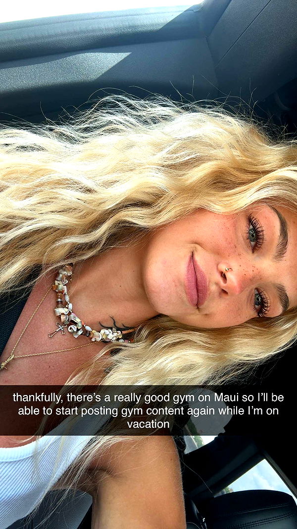 abigailwhhitee image ~ Altpins