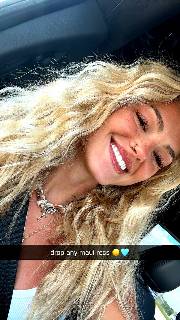 abigailwhhitee image ~ Altpins