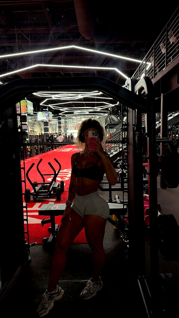 abigailwhhitee image ~ Altpins