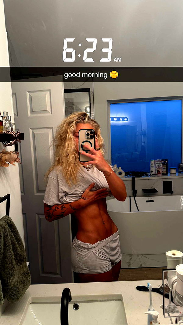 abigailwhhitee image ~ Altpins