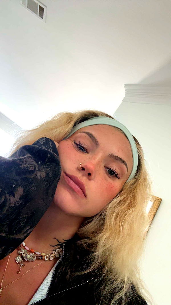 abigailwhhitee image ~ Altpins