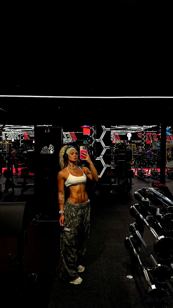 abigailwhhitee image ~ Altpins