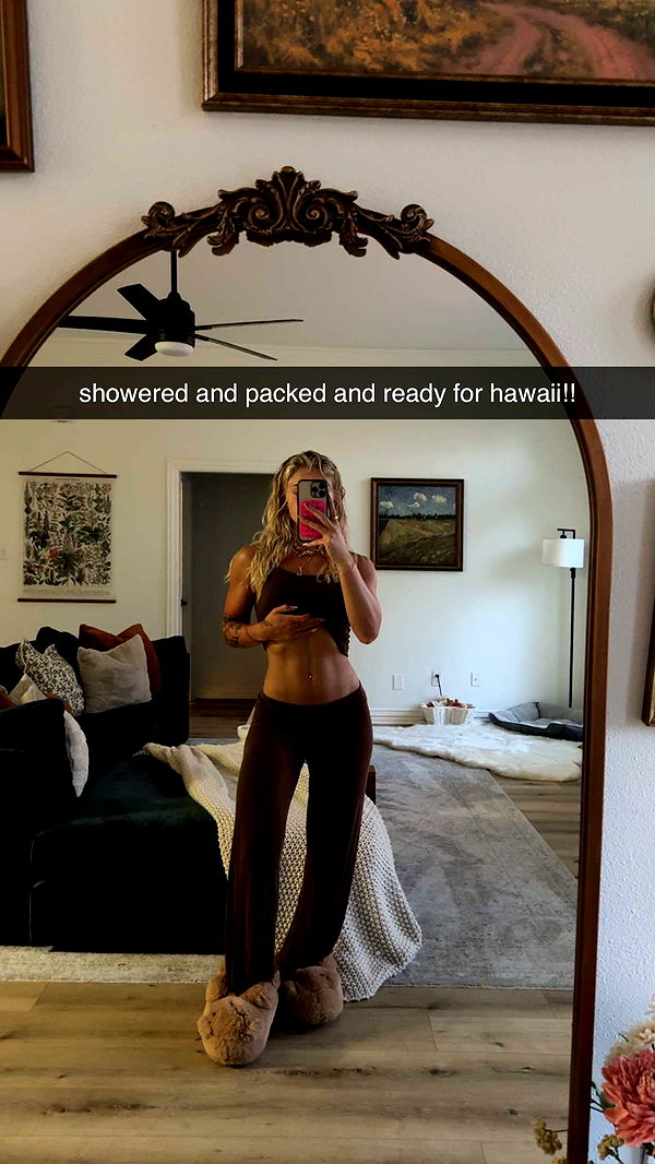 abigailwhhitee image ~ Altpins