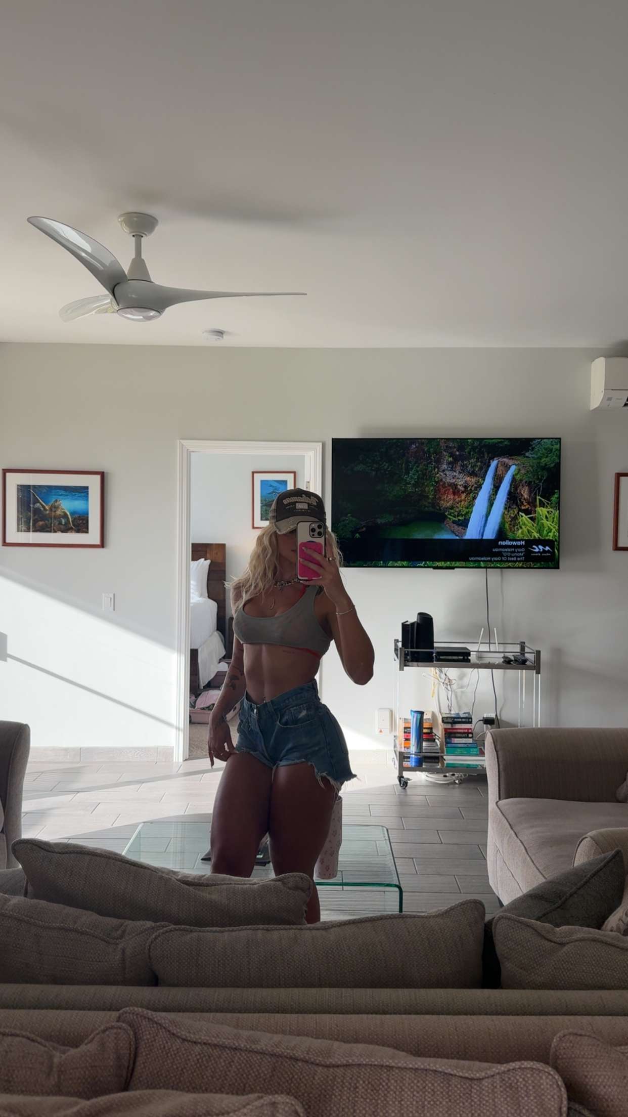 abigailwhhitee snapchat image archive image