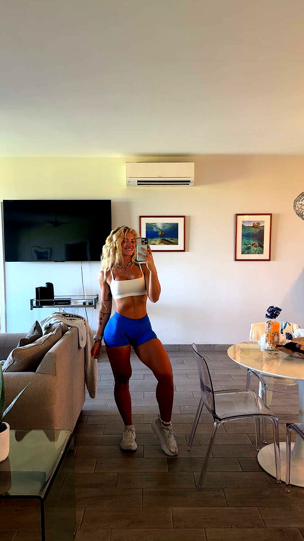 abigailwhhitee image ~ Altpins