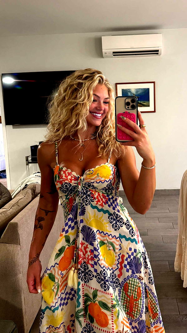 abigailwhhitee image ~ Altpins