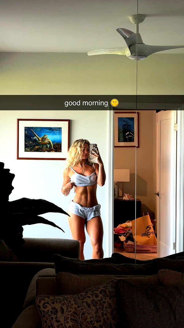 abigailwhhitee image ~ Altpins