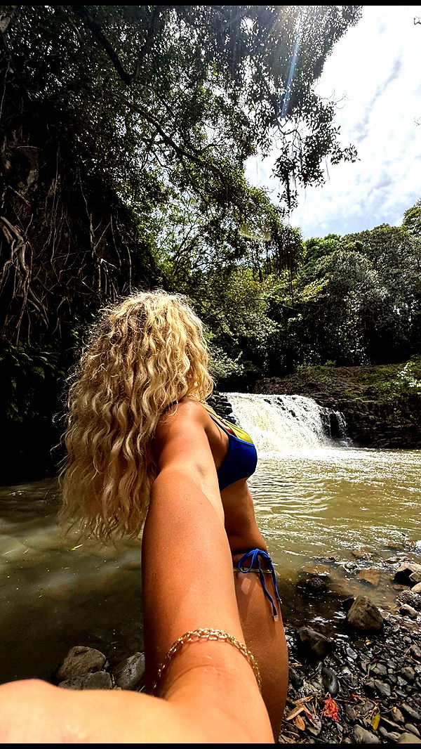 abigailwhhitee image ~ Altpins