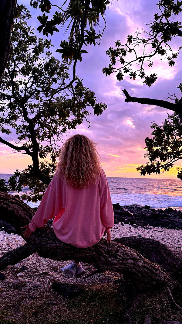 abigailwhhitee image ~ Altpins