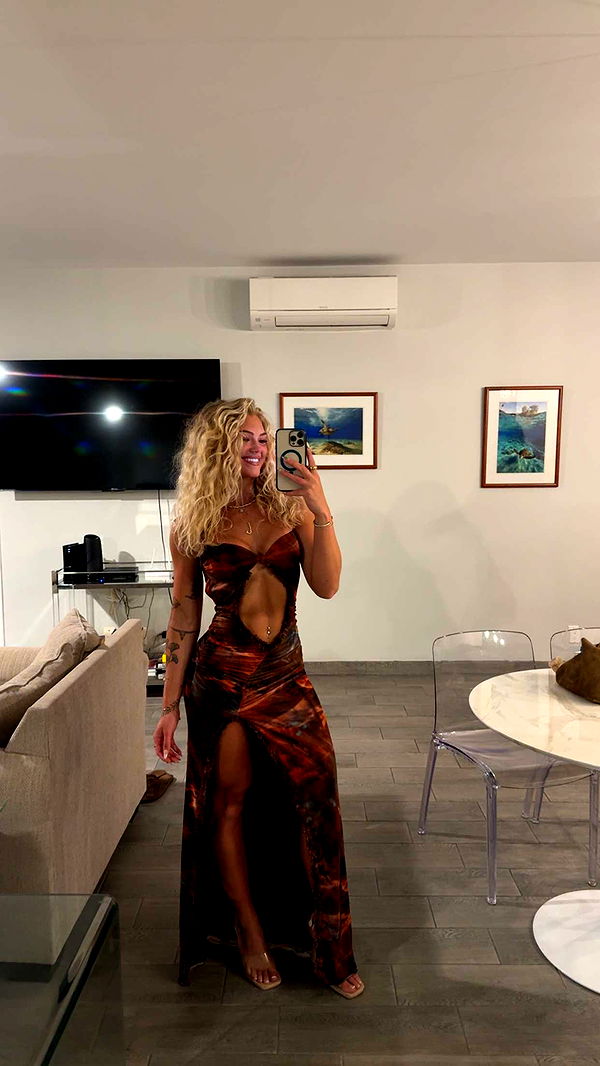 abigailwhhitee image ~ Altpins