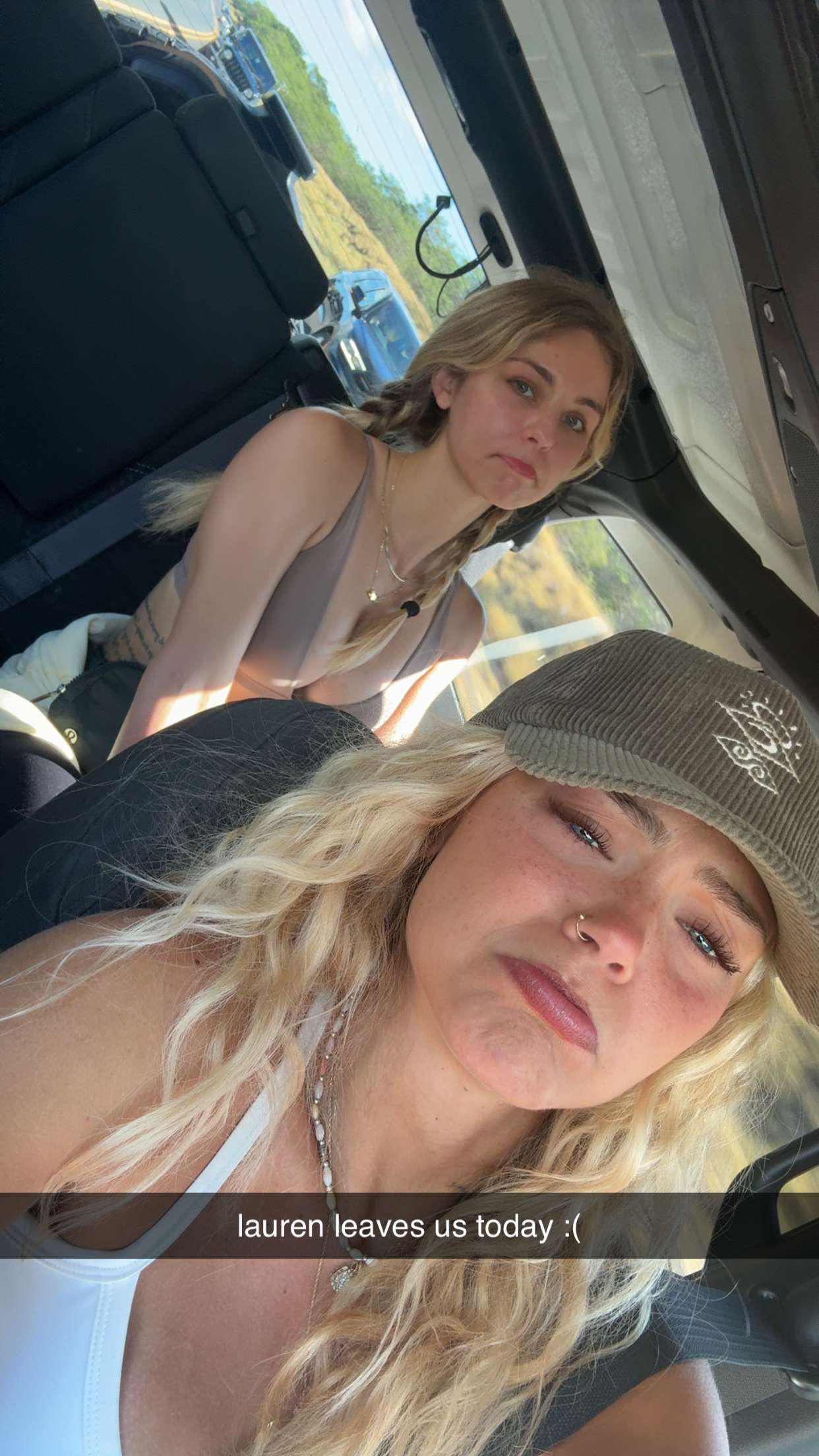 abigailwhhitee snapchat image archive image