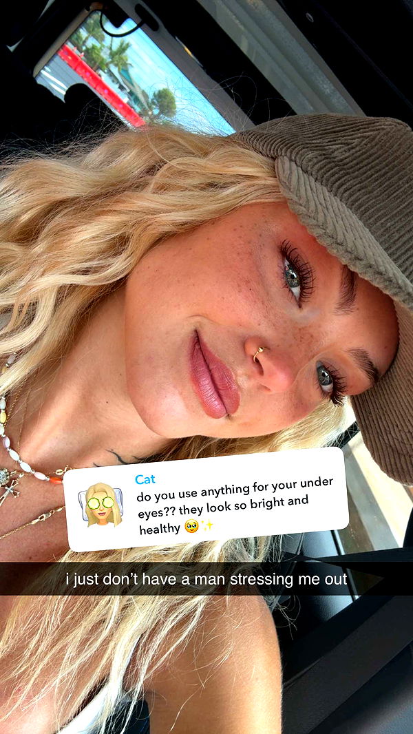 abigailwhhitee image ~ Altpins