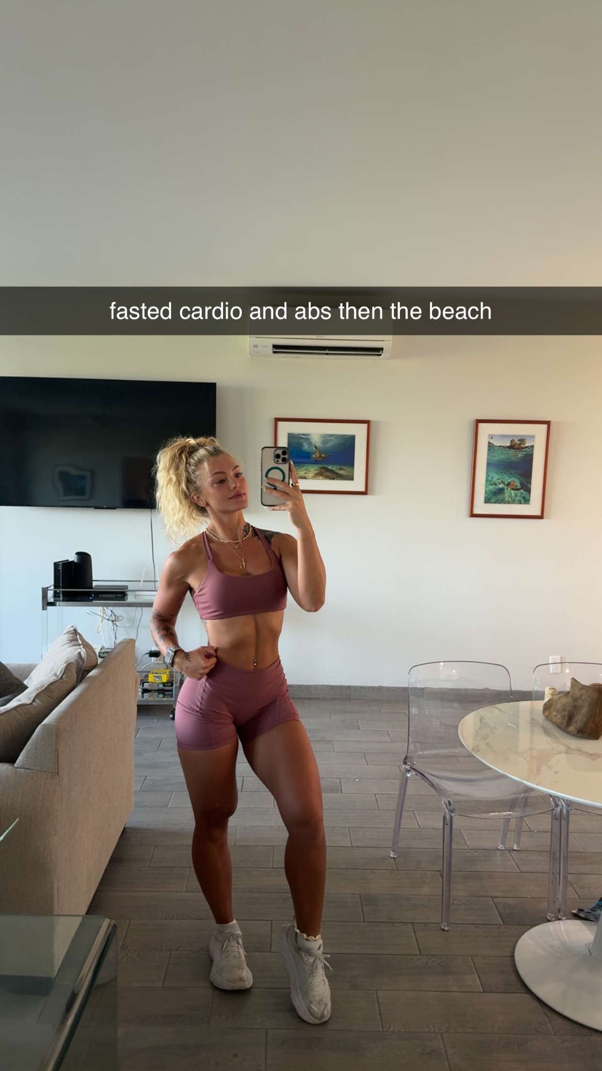 abigailwhhitee snapchat image archive image