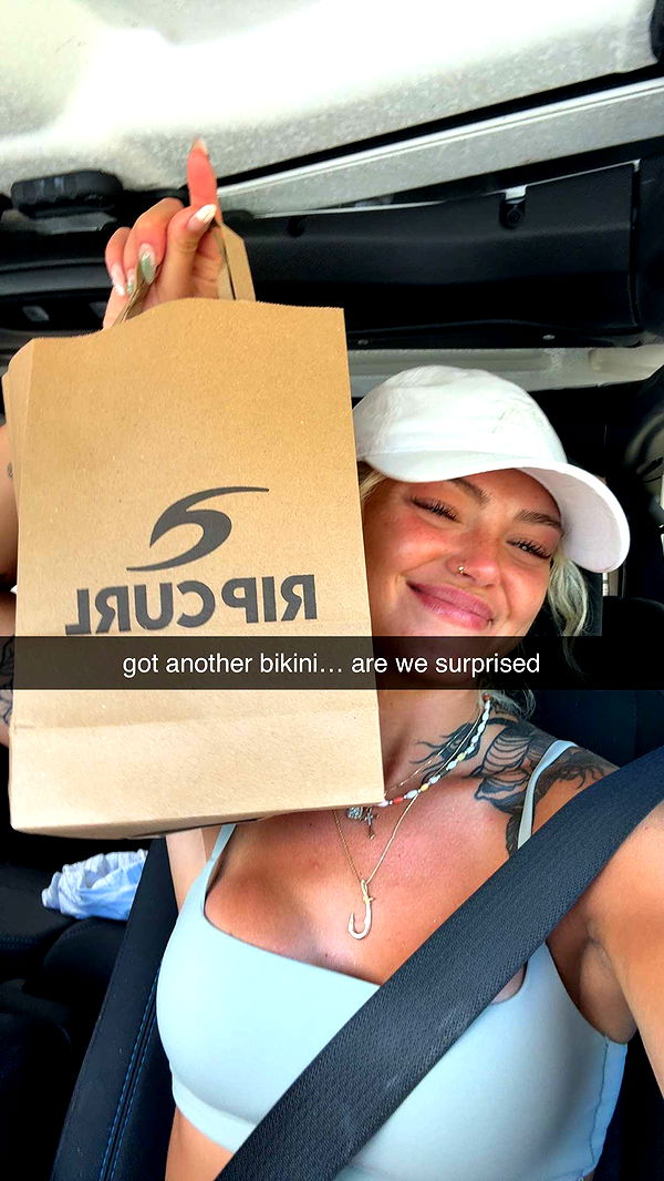 abigailwhhitee image ~ Altpins