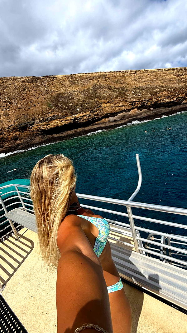 abigailwhhitee image ~ Altpins