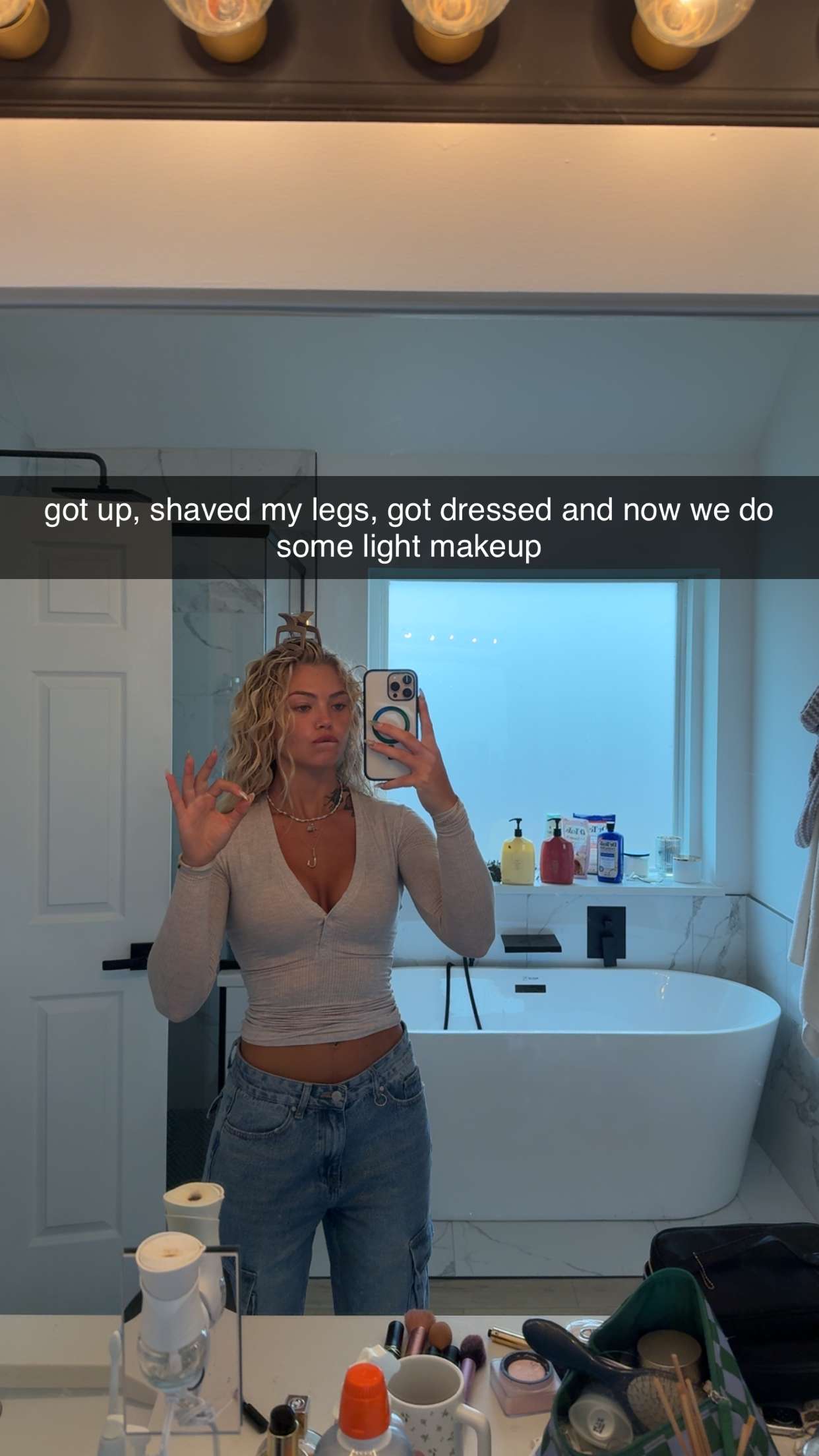 abigailwhhitee snapchat image archive image