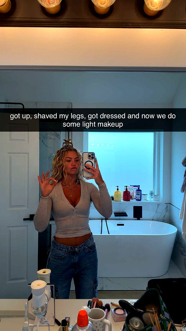 abigailwhhitee image ~ Altpins