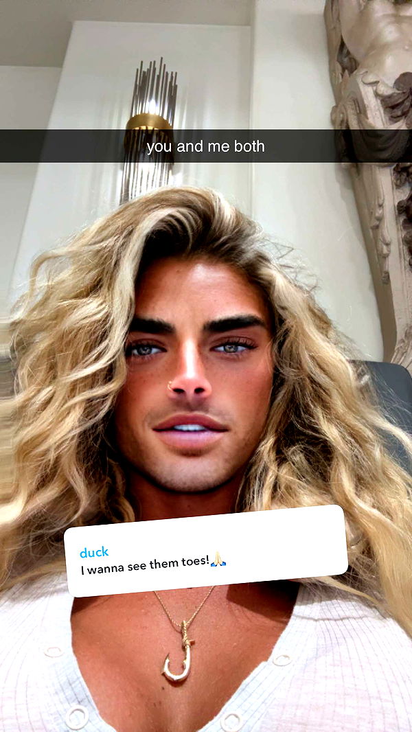 abigailwhhitee image ~ Altpins