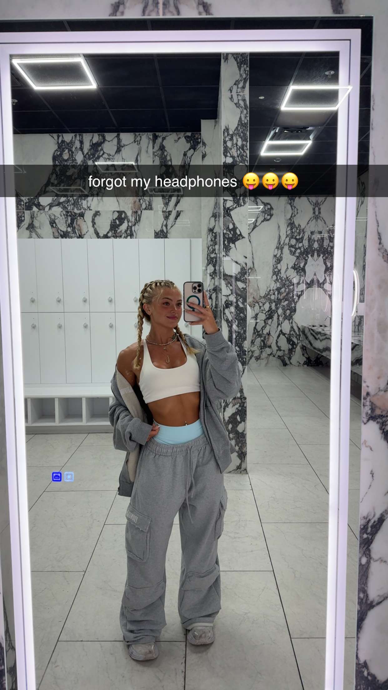 abigailwhhitee snapchat image archive image