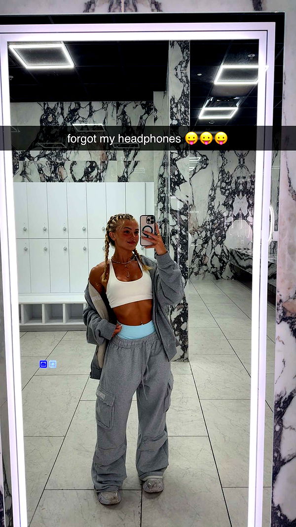 abigailwhhitee image ~ Altpins