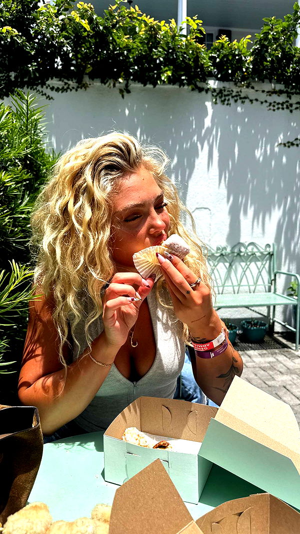 abigailwhhitee image ~ Altpins