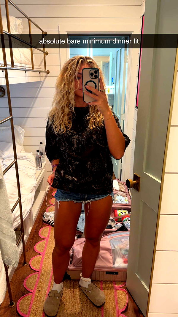 abigailwhhitee image ~ Altpins