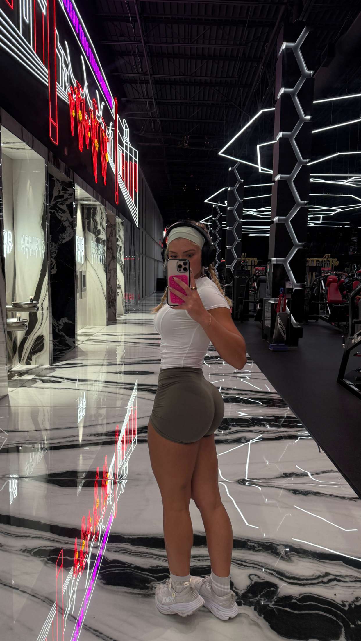 abigailwhhitee snapchat image archive image