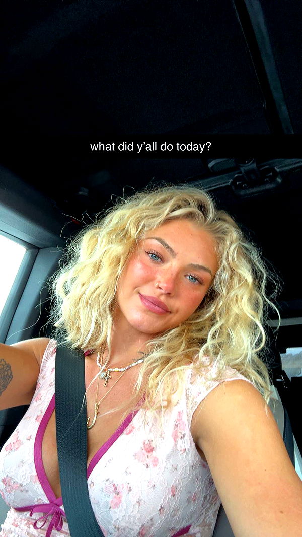 abigailwhhitee image ~ Altpins