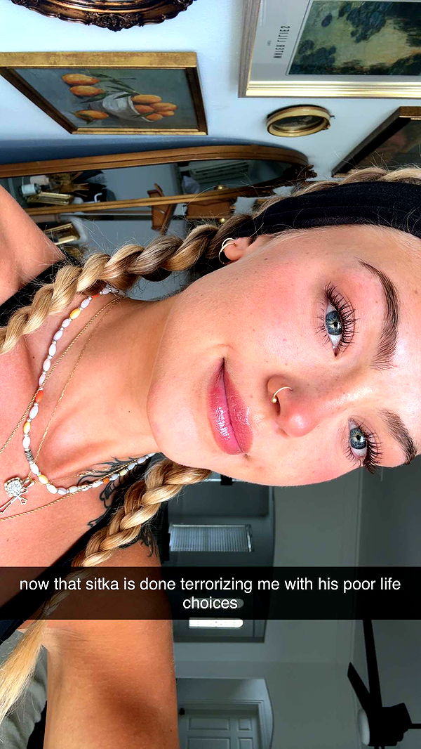 abigailwhhitee image ~ Altpins