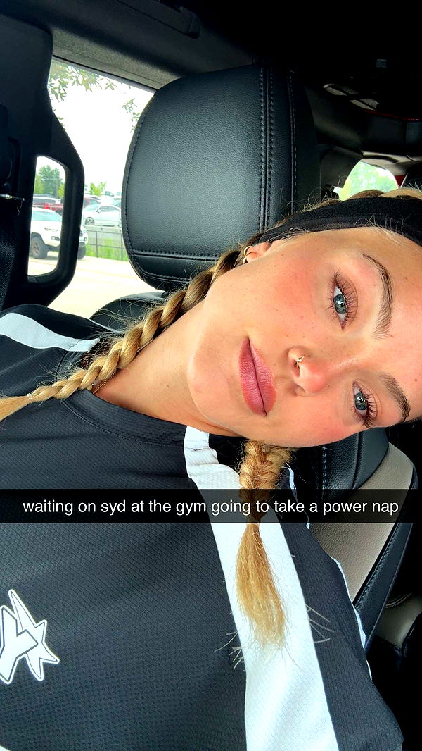 abigailwhhitee image ~ Altpins