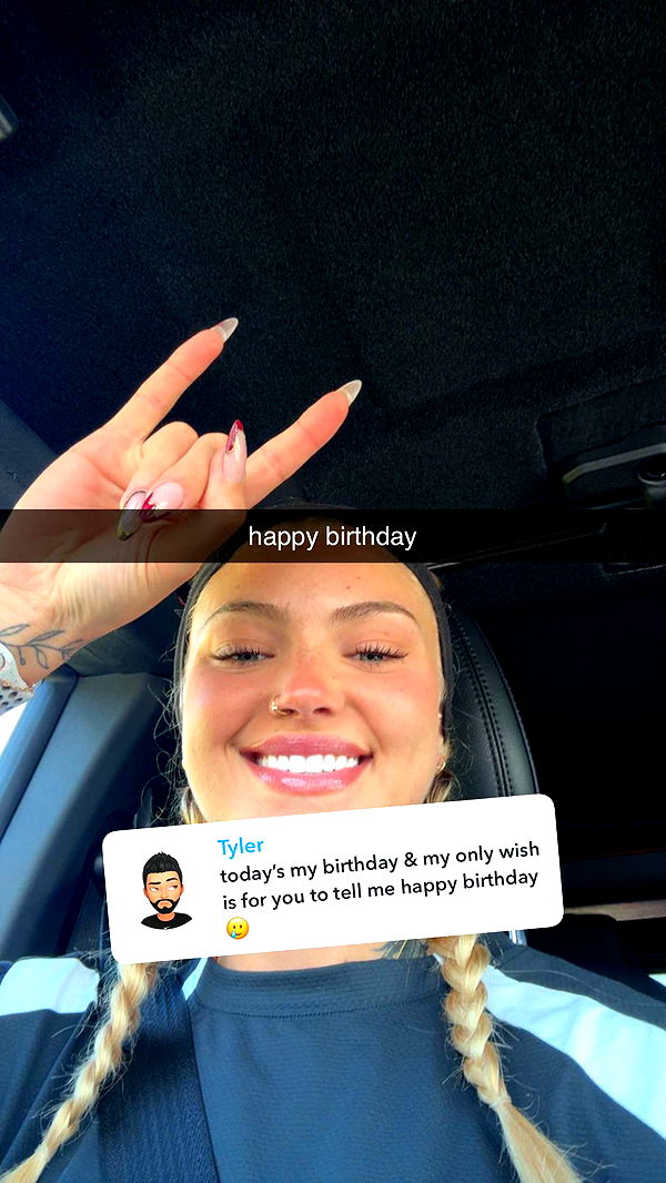 abigailwhhitee image ~ Altpins