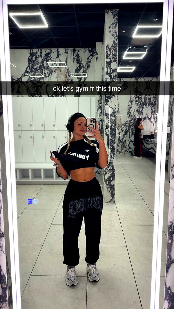 abigailwhhitee image ~ Altpins