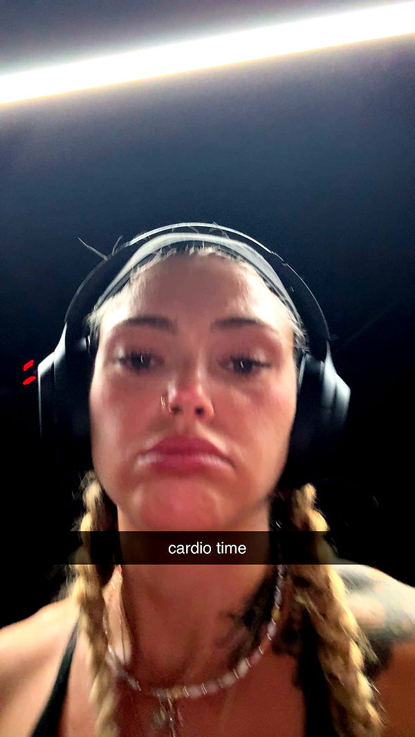 abigailwhhitee image ~ Altpins