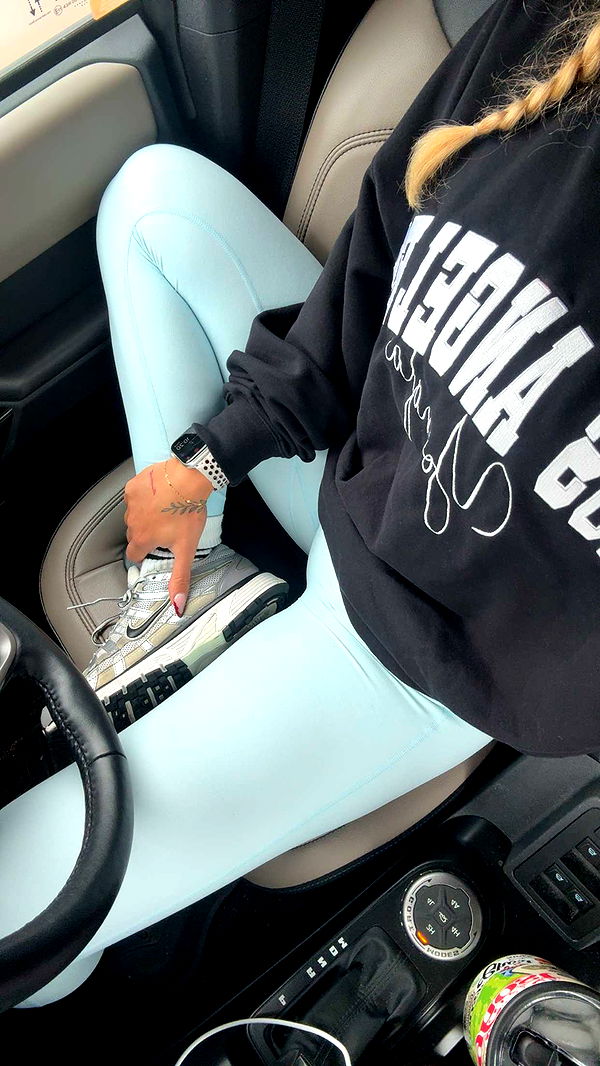 abigailwhhitee image ~ Altpins