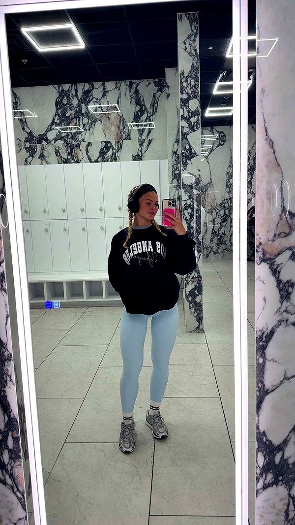 abigailwhhitee image ~ Altpins