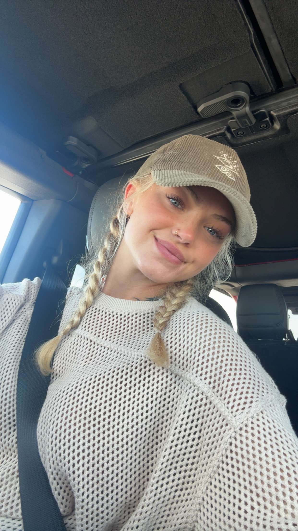 abigailwhhitee snapchat image archive image