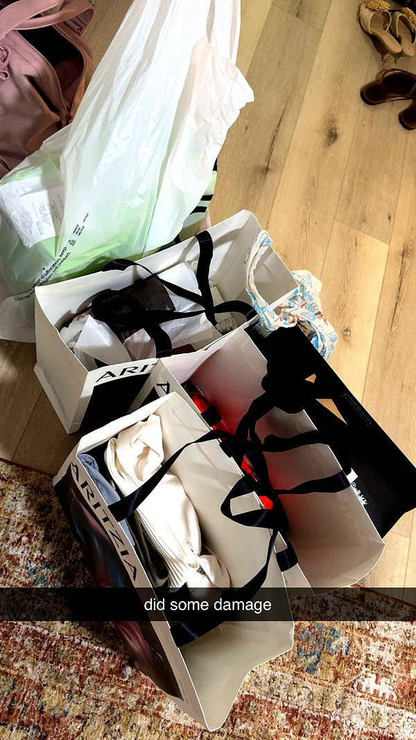 abigailwhhitee image ~ Altpins