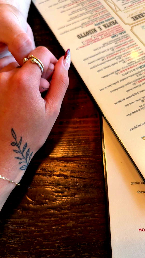 abigailwhhitee image ~ Altpins