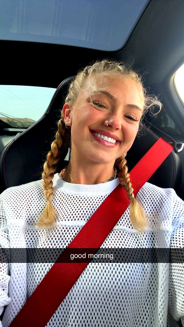 abigailwhhitee image ~ Altpins