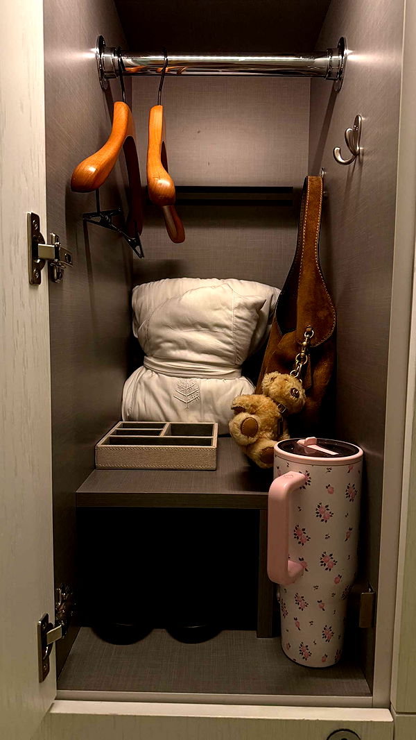 abigailwhhitee image ~ Altpins