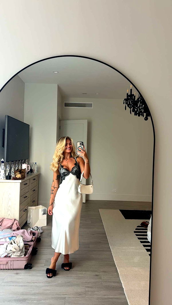 abigailwhhitee image ~ Altpins