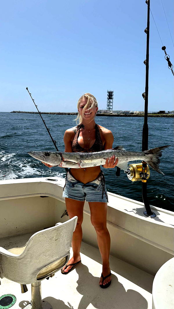 abigailwhhitee image ~ Altpins